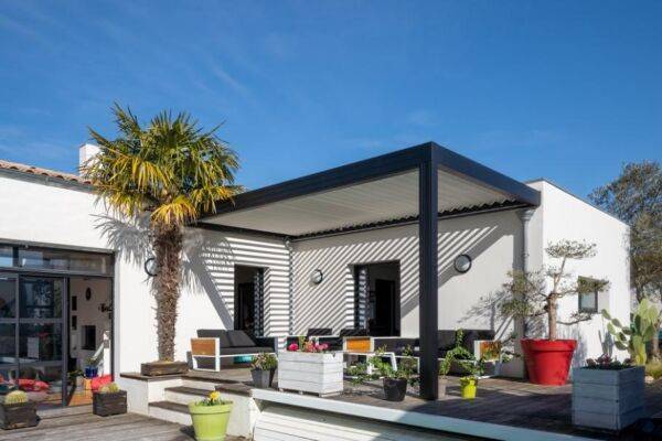 Quelle est la bonne hauteur pour une pergola de jardin ?