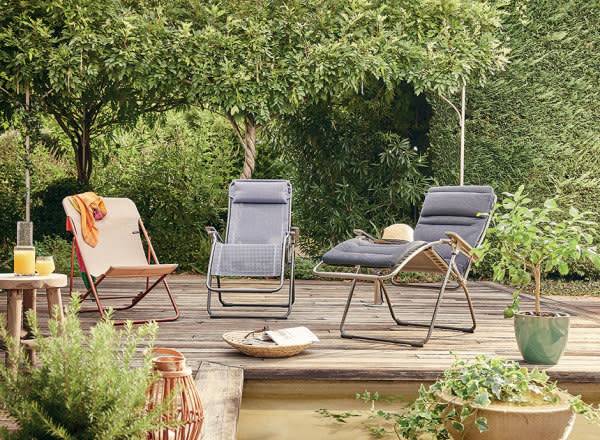 # Fauteuil Futura, Transat Canyon et Chaise Pliante Futura chez LAFUMA - © Studio EVO