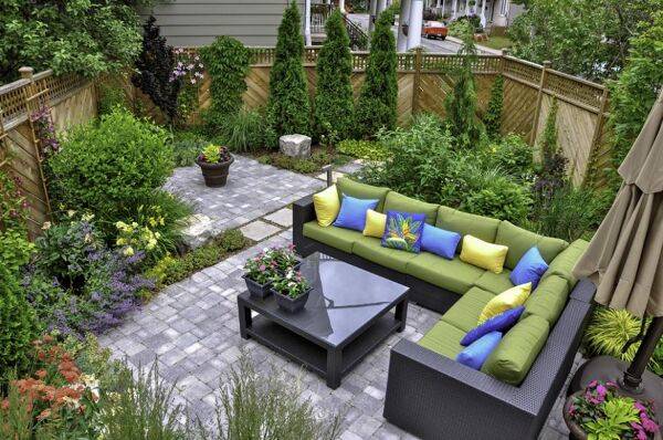 Choisir son salon bas de jardin 6 places