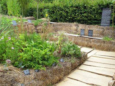"Un paysage à goûter" ou la culture d'un potager sur bottes de paille