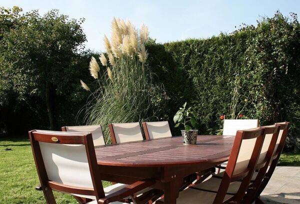 Un salon de jardin dînatoire