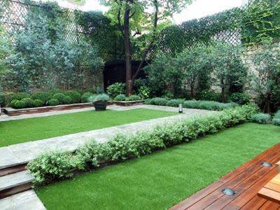 Un jardin secret au cœur de Paris : l'alliance du naturel et de l'artificiel