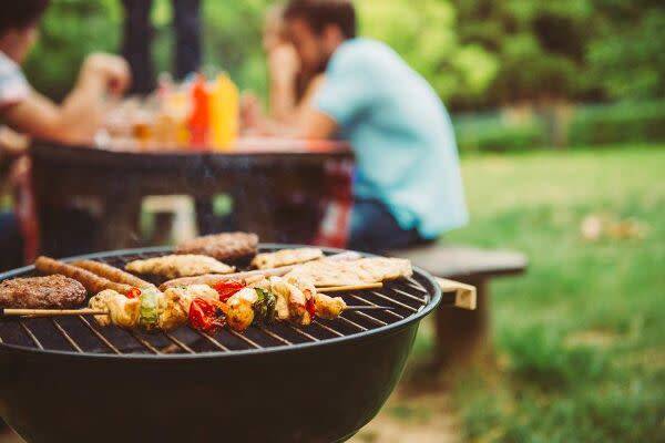 Comment allumer facilement un barbecue à charbon ?