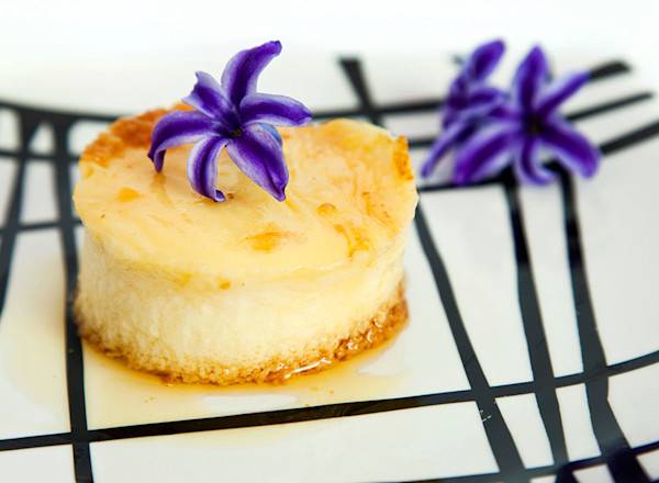 Crème caramel à la jacinthe