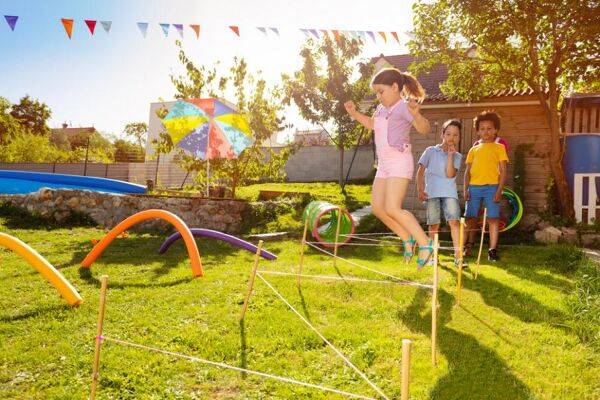 24 idées de jeux d'extérieur en été