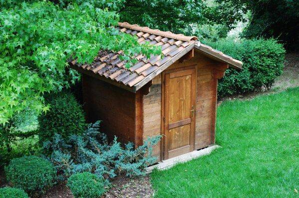 Peut-on mettre 2 abris de jardin de 5m2 dans un jardin ?