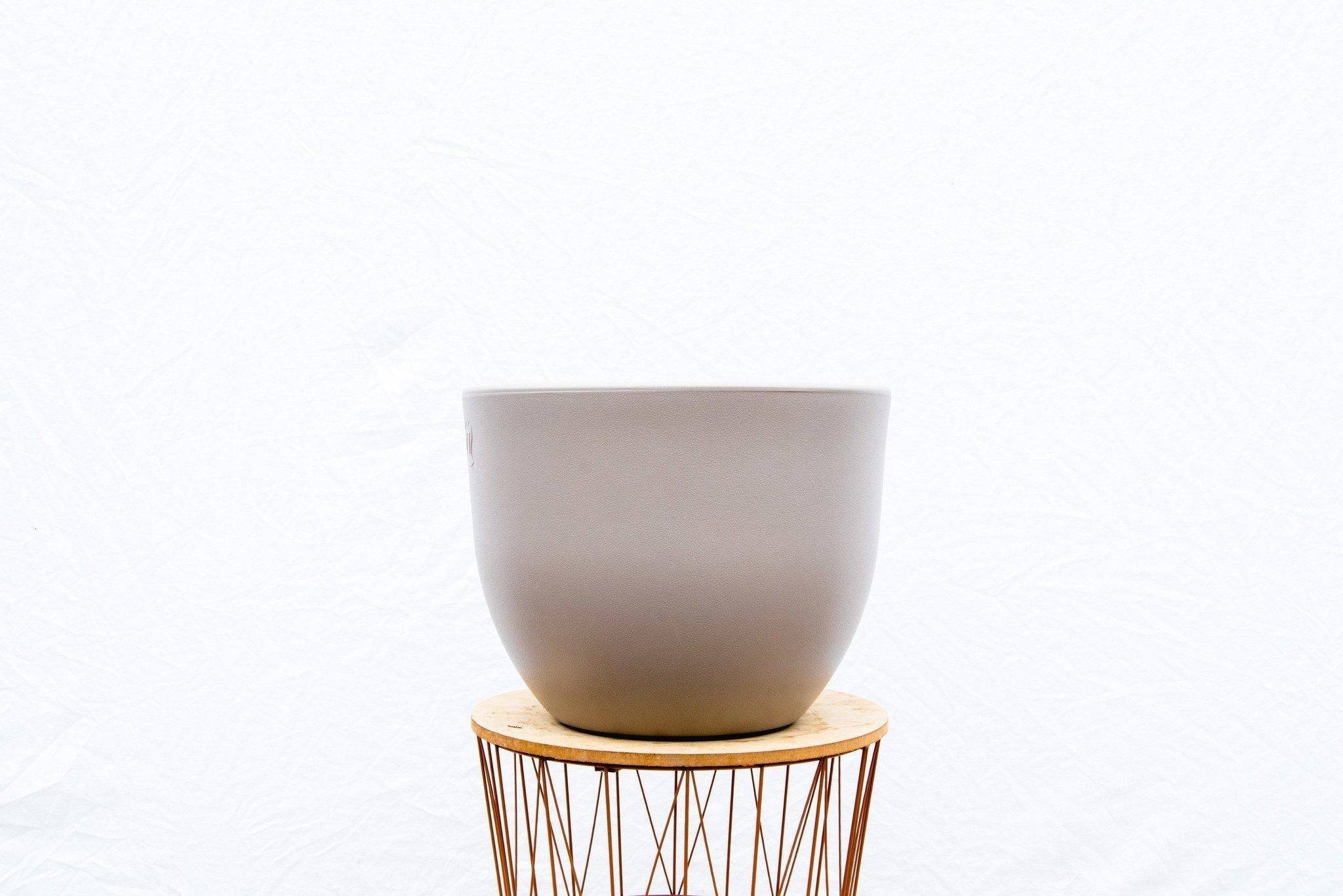 Pot Eggy Taupe 66 cm- La Green Touch - Image 3