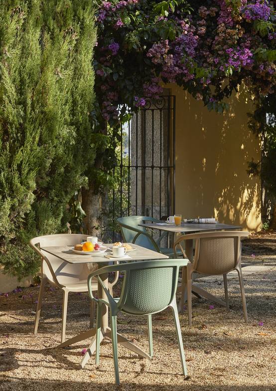 Fauteuil de jardin empilable en Polypropylène renforcé - Taupe - HOP - Image 4