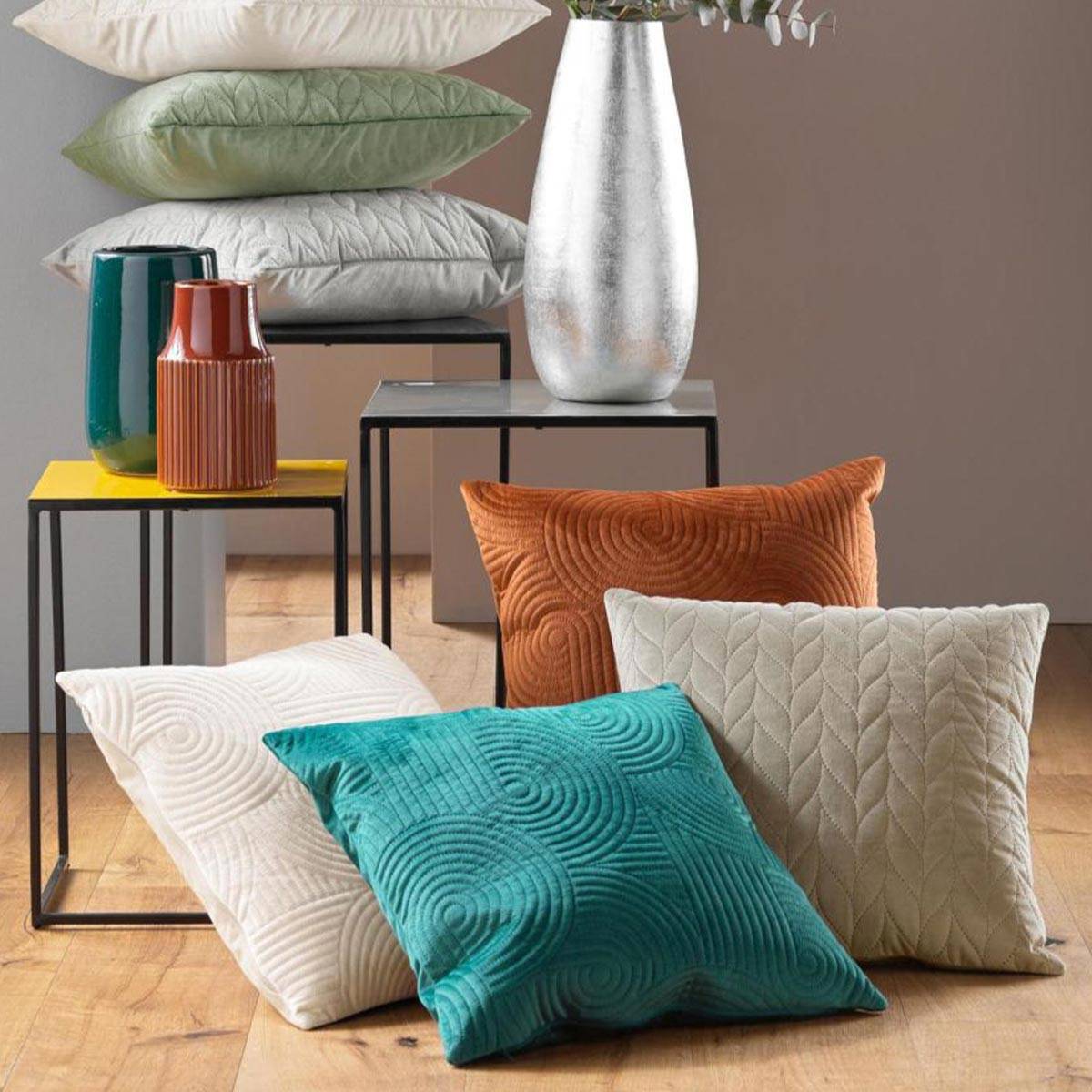 Housse de Coussin en Velours "Daisy" 40x40cm Taupe - Image 4