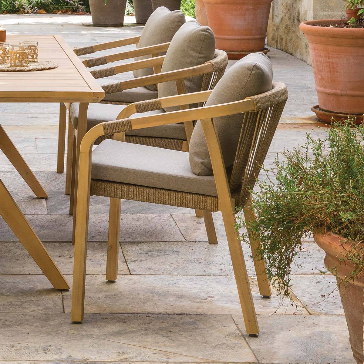 Hesperide - Fauteuil de jardin "Papouasie" en acacia Hespéride - Image 1