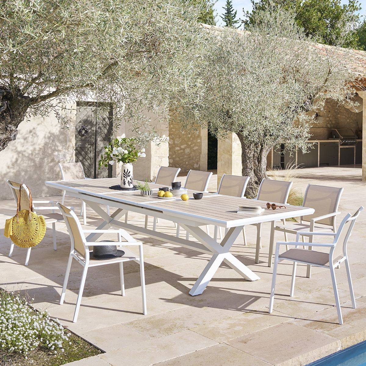 Hesperide - Table de jardin extensible "Axiome" en aluminium lin & argile traité époxy 12 places Hespéride - Image 3