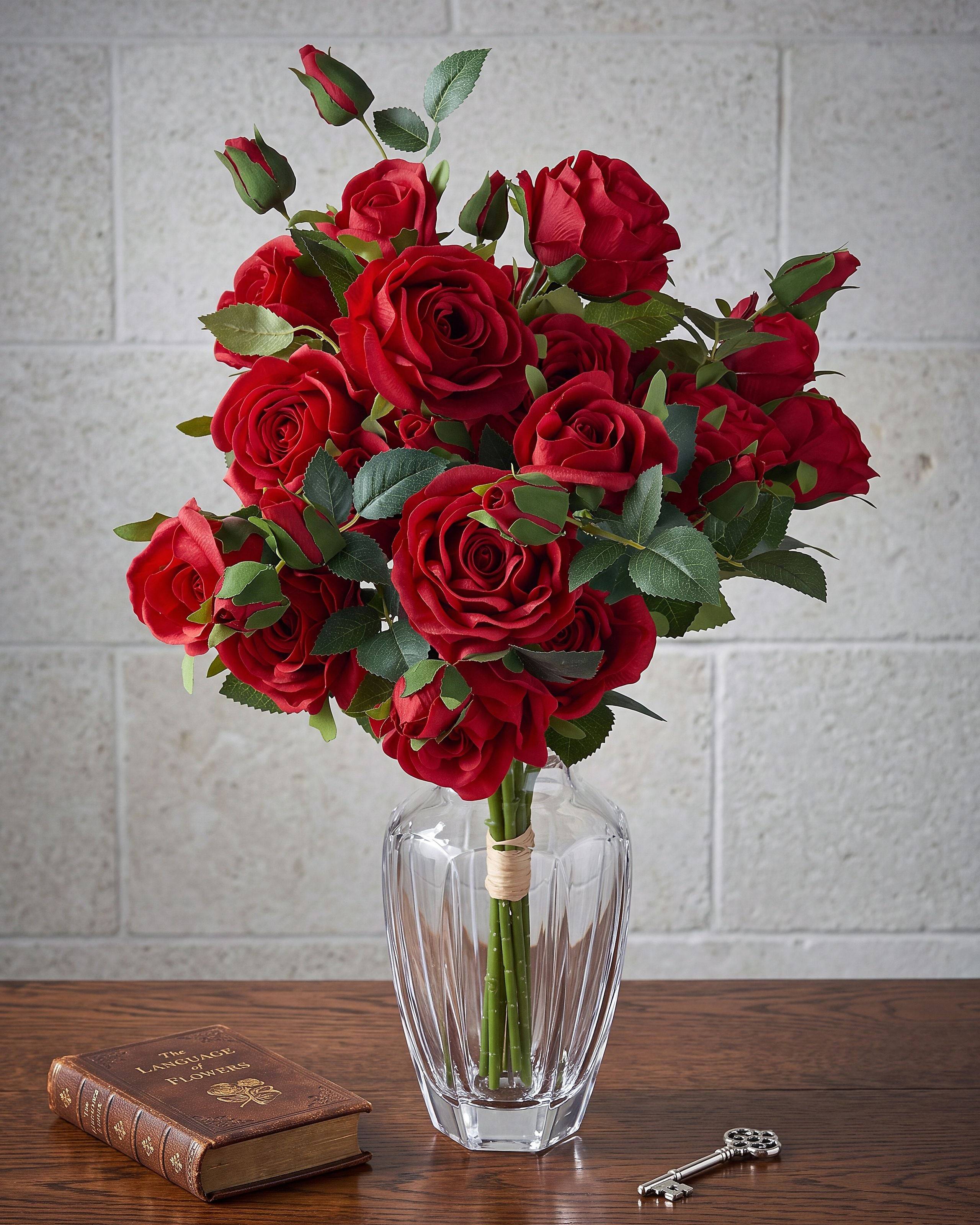 Beliani - Bouquet de fleurs artificielles Tissu Rouge BOIRO - 40x40x65- Beliani