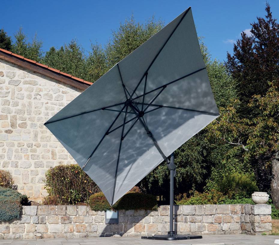 Parasol déporté 3x3m double inclinaison gris perle EMERAUDE - Image 1
