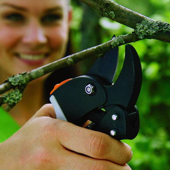 Fiskars - Fiskars Powerstep P83 Cutter Black Orange (1000575) - Image 4