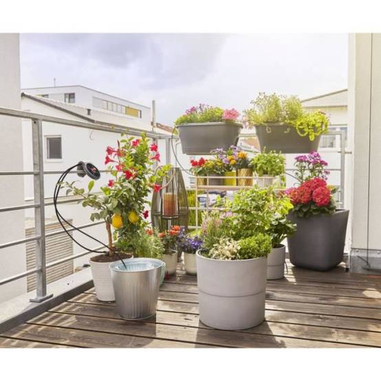 Arroseur GARDENA AquaBloom - Solution d'arrosage automatique solaire pour 20 plantes - Image 4