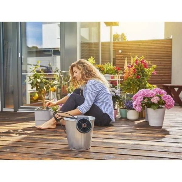Arroseur GARDENA AquaBloom - Solution d'arrosage automatique solaire pour 20 plantes - Image 2