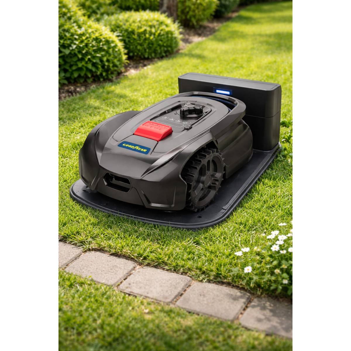 Robot Tondeuse Sans fil 500m2 Installation facile 3 lames Mulching Coupe Ø18cm 45% Retour à la base Autonome GOODYEAR - Image 5