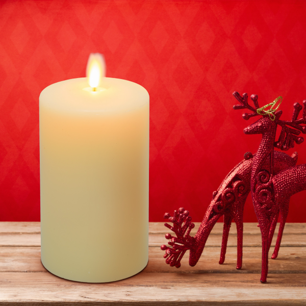 Lotti - Bougie lumineuse LED cylindrique en cire ivoire flamme vacillante piles 12,5cm Timer blanc chaud Lotti