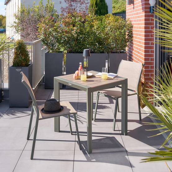 Hesperide - Chaise de jardin empilable "Essentia" lin & vert laurier aluminium et texaline Hespéride - Image 3