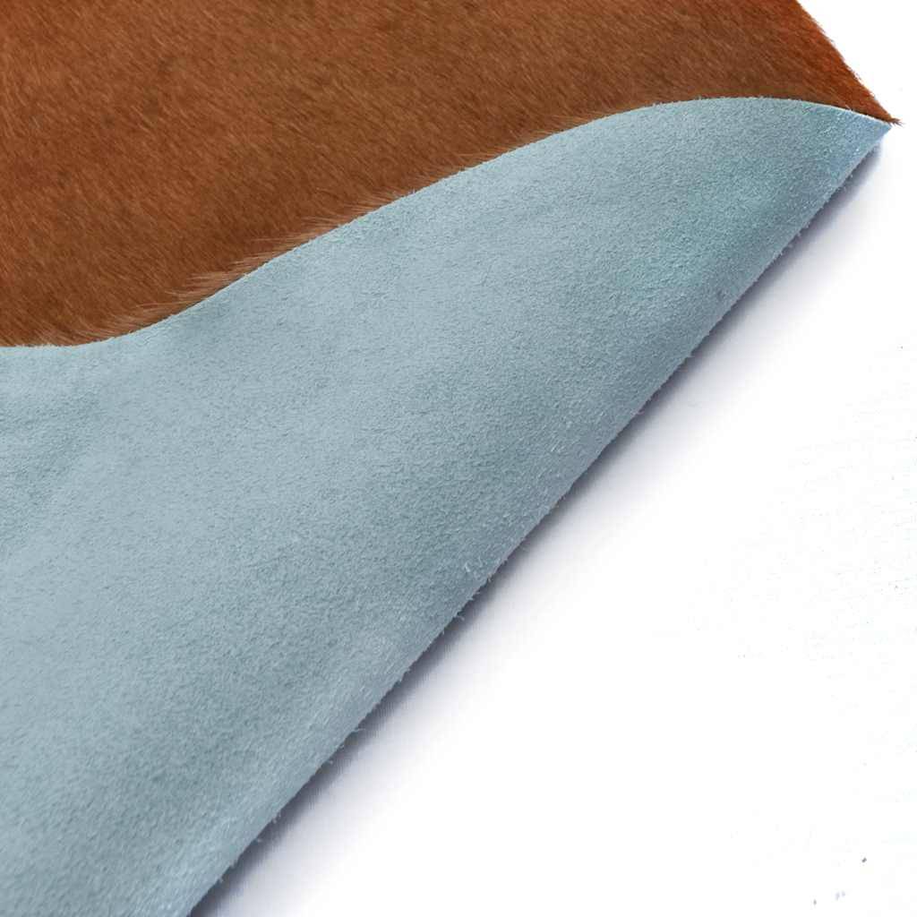 Tapis de Sol en Peau de Vache Véritable Doux et Lisse pour Décoration Rustique Marron et Blanc 150x170 cm – ComfortXL Outdoor Living - Image 4