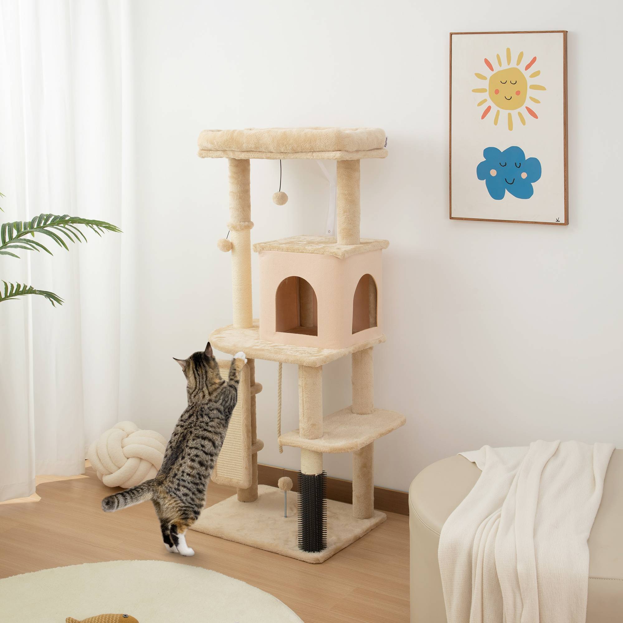 Arbre à chat de 132 cm avec plateformes, poteau à brosse, balles suspendues et tapis à griffer, beige - Image 4