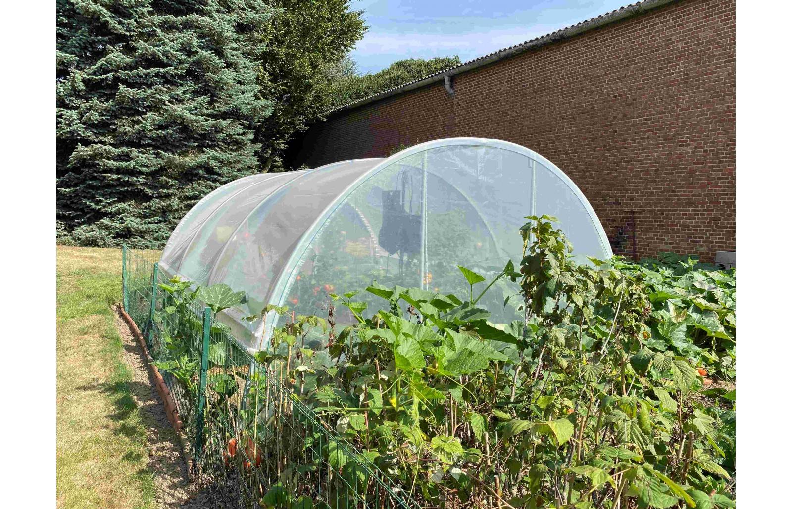 Serre tunnel de jardin - 38m² -  3,7 x 10,5 m - pieds arrondis - polyéthylène haute densité - aérations latérales - LES SERRES TONNEAU - Image 3