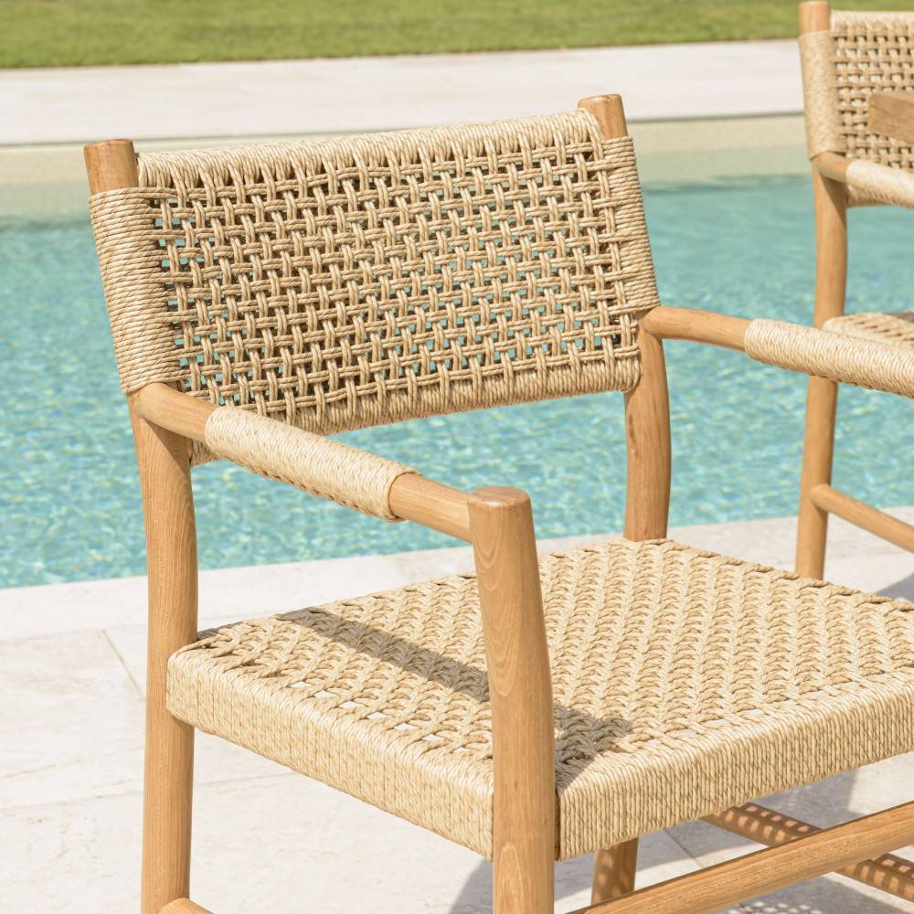 Macabane - VALERIA - Lot de 2 fauteuils jardin accoudoirs bois teck rotin beige - Image 3