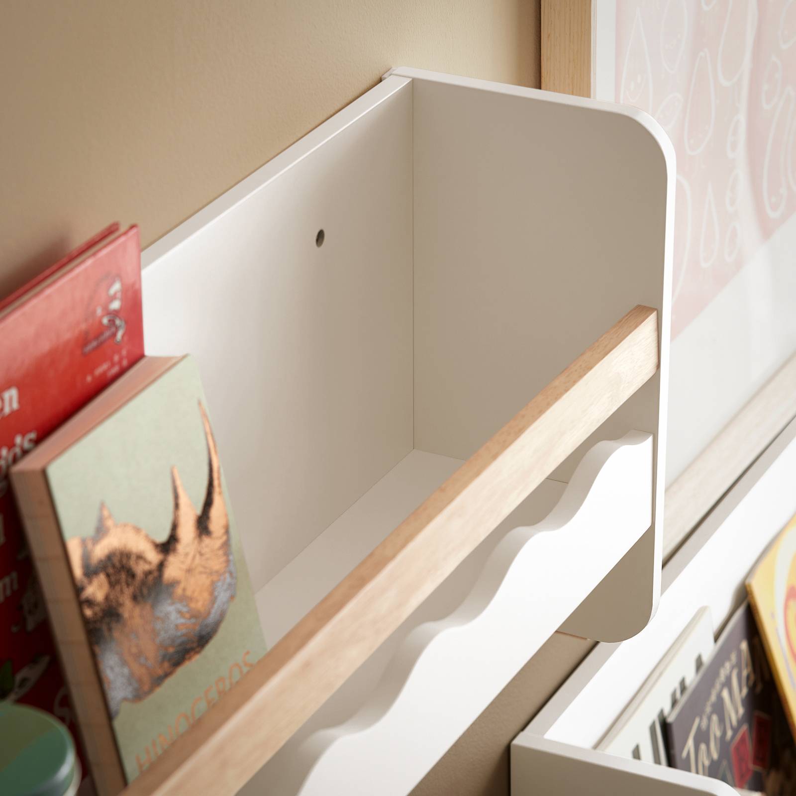 SoBuy Étagère Murale Enfant avec 5 Crochets, Bibliothèque et Porte-Manteau Blanche - Image 7