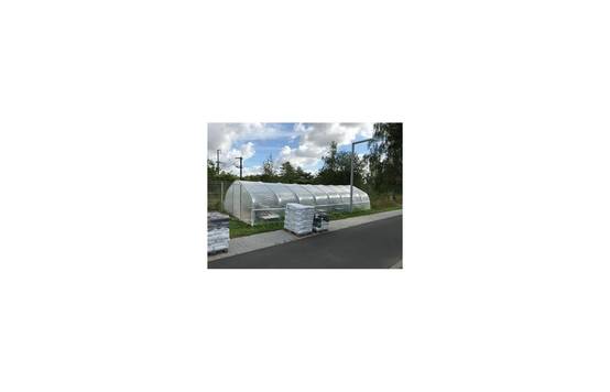 Serre de jardin - 60m² - 5 x 12m - pied droit 1,20m - polyéthylène haute densité - 1 porte pivotante - aérations latérales - LES SERRES TONNEAU - Image 3