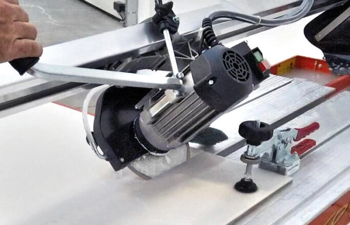 Scie sur table DIAM INDUSTRIES 1000 W - Ø 200 mm - VIP290 - Image 2