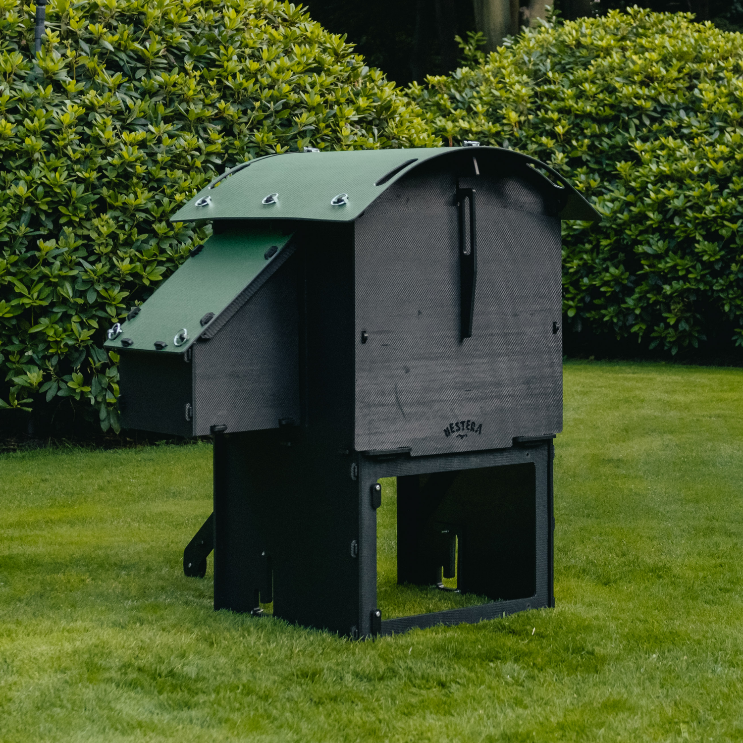 Poulailler Nestera The Penthouse Small 3 poules - Plastique recyclé - garanti 25 ans - Image 3