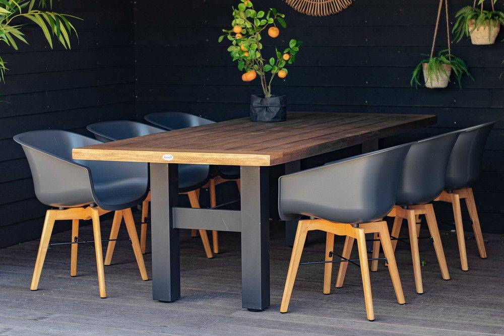 Châlet-Jardin - Lot de 2 chaises Amalia Eucalyptus en résine - pieds en bois - Anthracite Chalet & Jardin - Image 4