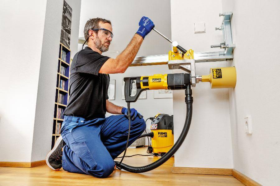 Carotteuse REMS Picus DP 2200 W - Basic pack - Spécial carottage à sec dans le béton armé - 180016 R220 - Image 4