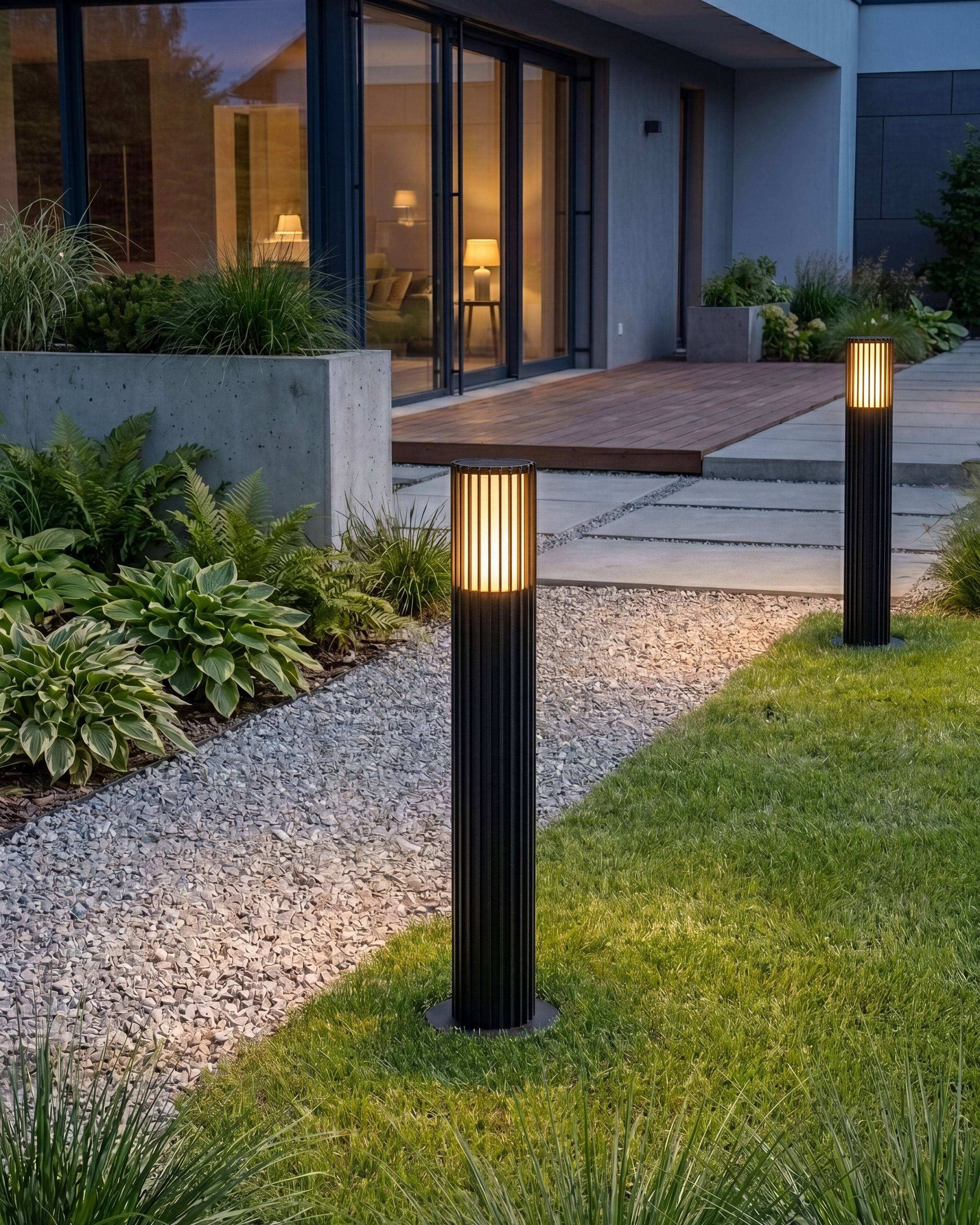 Beliani - Borne Lumineuse Aluminium Noir ERNAN - Beliani - Image 1