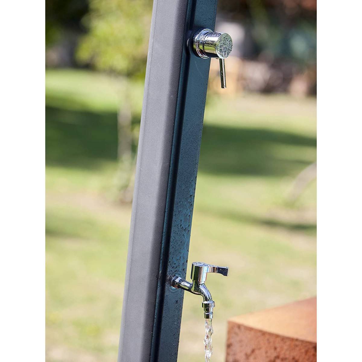 Gré - Douche solaire Professionnelle GRE Résine noire 25 litres Robinet mitigeur Piscines Plages Jardins - Image 10