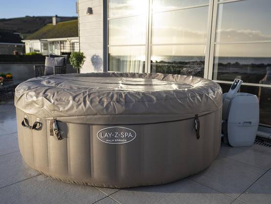 Bestway - Spa gonflable Lay-Z-Spa Palm Springs rond Airjet 4/6 places - Bestway - Image 4