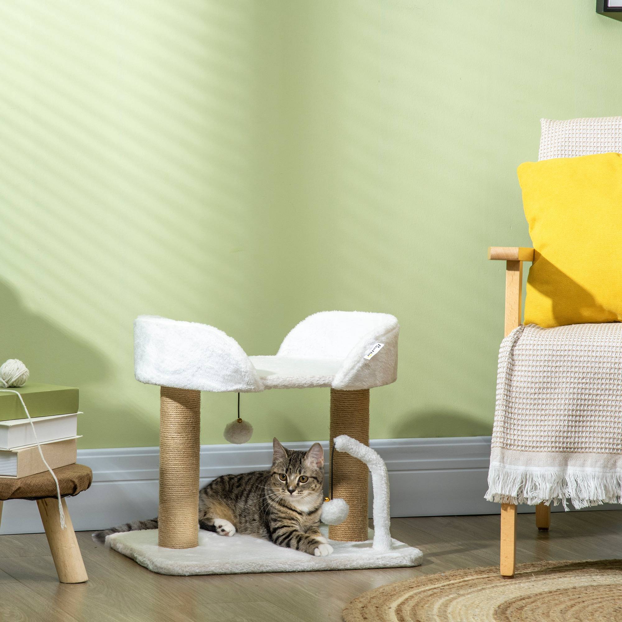 Sans Marque - Arbre à chat design griffoir jouet 2 pompons poteaux sisal plateforme peluche 48 x 38 x 42 cm beige - Image 4