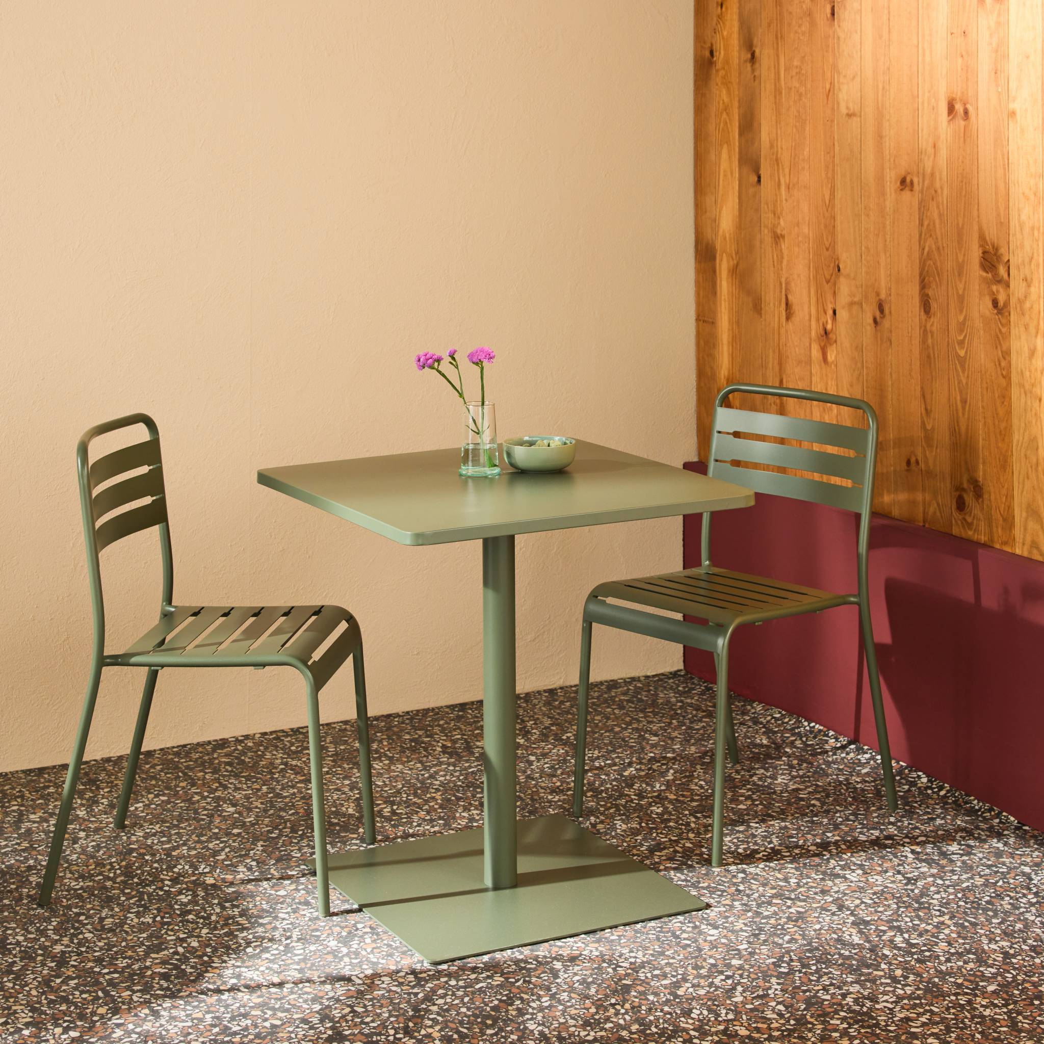 sweeek - Table de jardin bistrot carré acier + 2 assises 70 cm kaki - Orea + Amélia | sweeek - Image 3