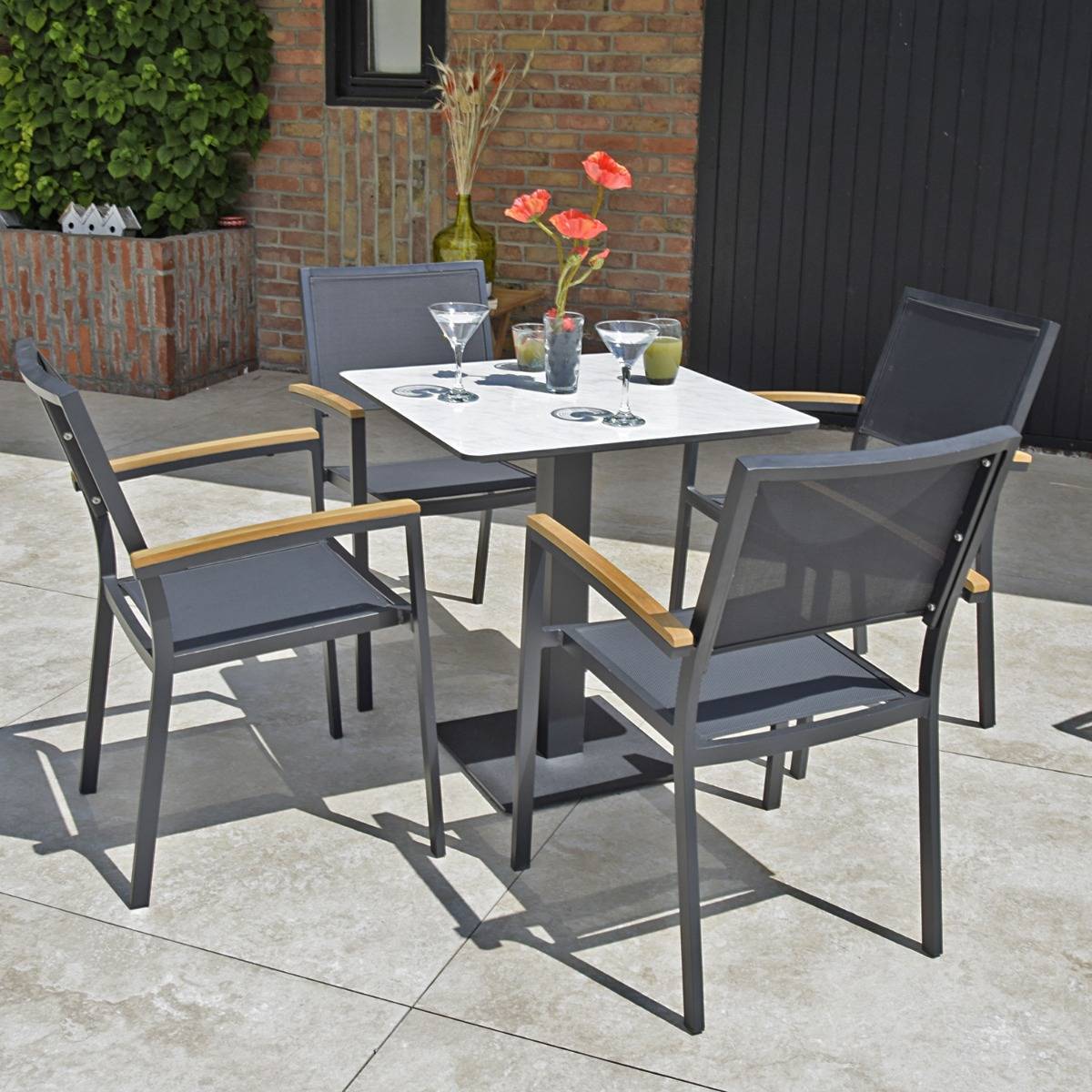 Gecko Jardin - Table en métal noir, Otrante - Gecko Jardin - Image 1