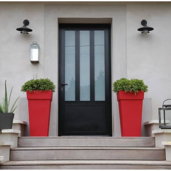 EDA Plastiques - Eda Pot De Fleur Haut Carre Toscane - 39 X 39 X H 65 Cm - 62 L - Rouge Rubis - Image 2