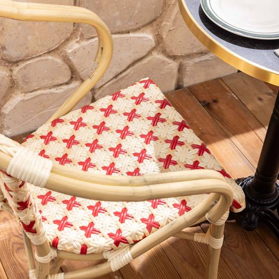 Oviala - Ensemble table de terrasse marbre noir et 2 chaises rouge Montmartre - Oviala - Image 4