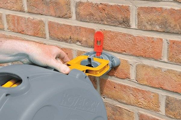 Hozelock - Dévidoir portable ou mural caréné en plastique avec Tuyau de 25m HOZELOCK - Image 3