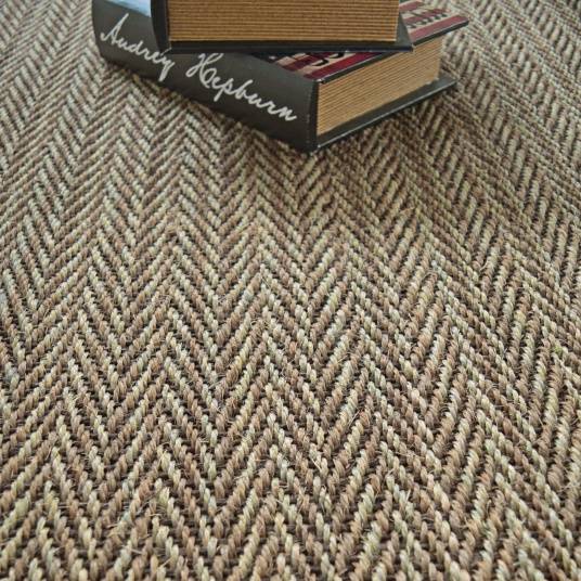 Decoweb - Tapis Sisal - Nairobi chevron - Ganse coton marron - 250 x 350 cm - Decoweb - Image 4