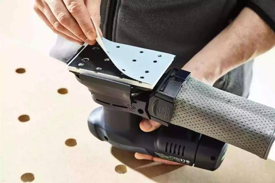 Set ponceuse vibrante hybride RTSC 400 3.0 I-SET - FESTOOL - avec 2 batteries 18V 3.0Ah - chargeur - accessoires - Systainer - 578133 - Image 4