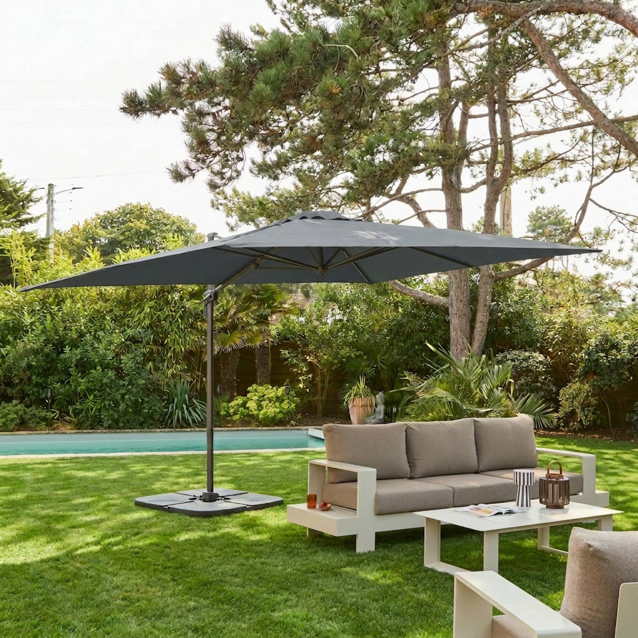 sweeek - Parasol déporté rectangulaire 3x4m – Antibes – gris – parasol déporté. inclinable. rabattable et rotatif à 360° | sweeek - Image 4