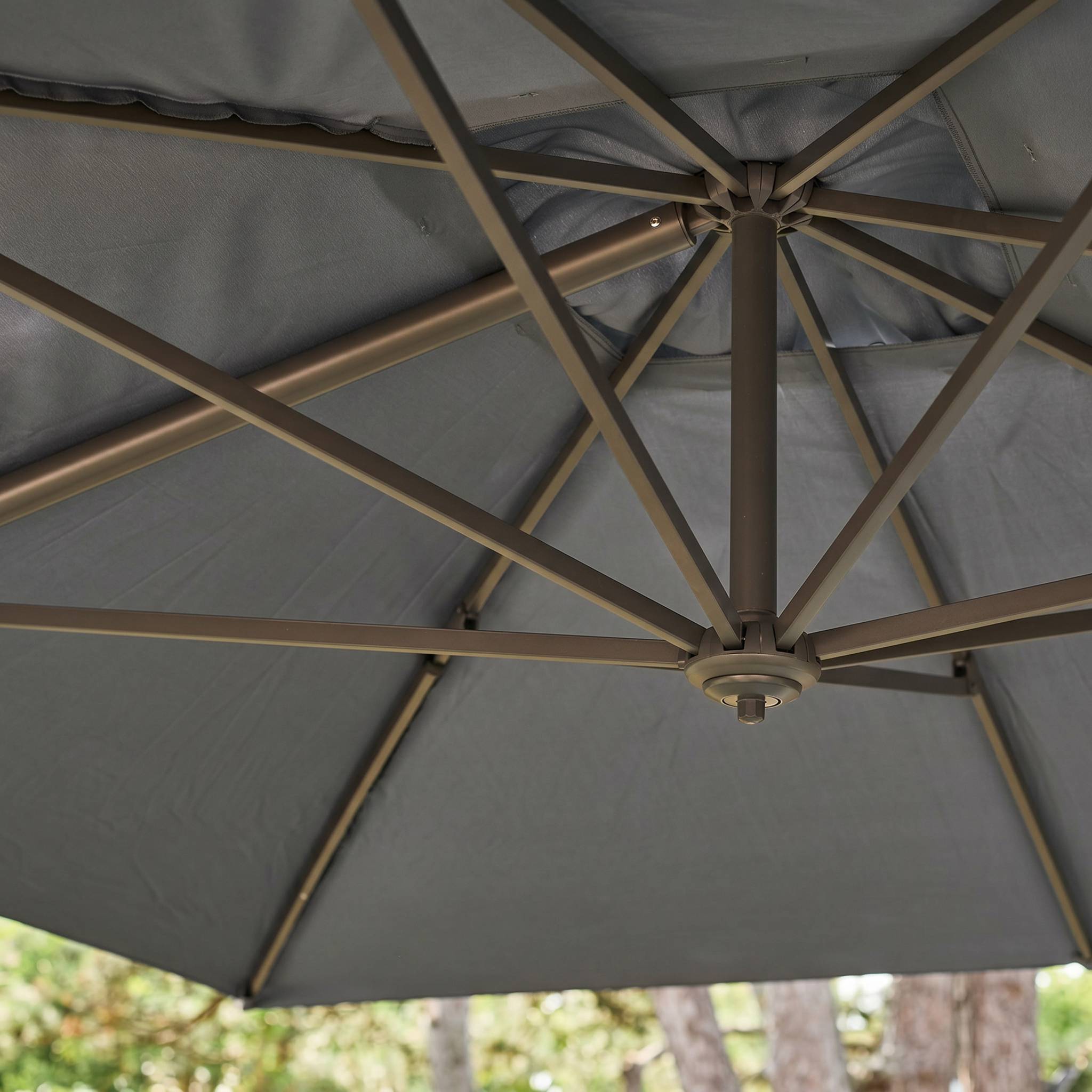 sweeek - Parasol déporté rectangulaire 3x4m – Antibes – gris – parasol déporté. inclinable. rabattable et rotatif à 360° | sweeek - Image 6