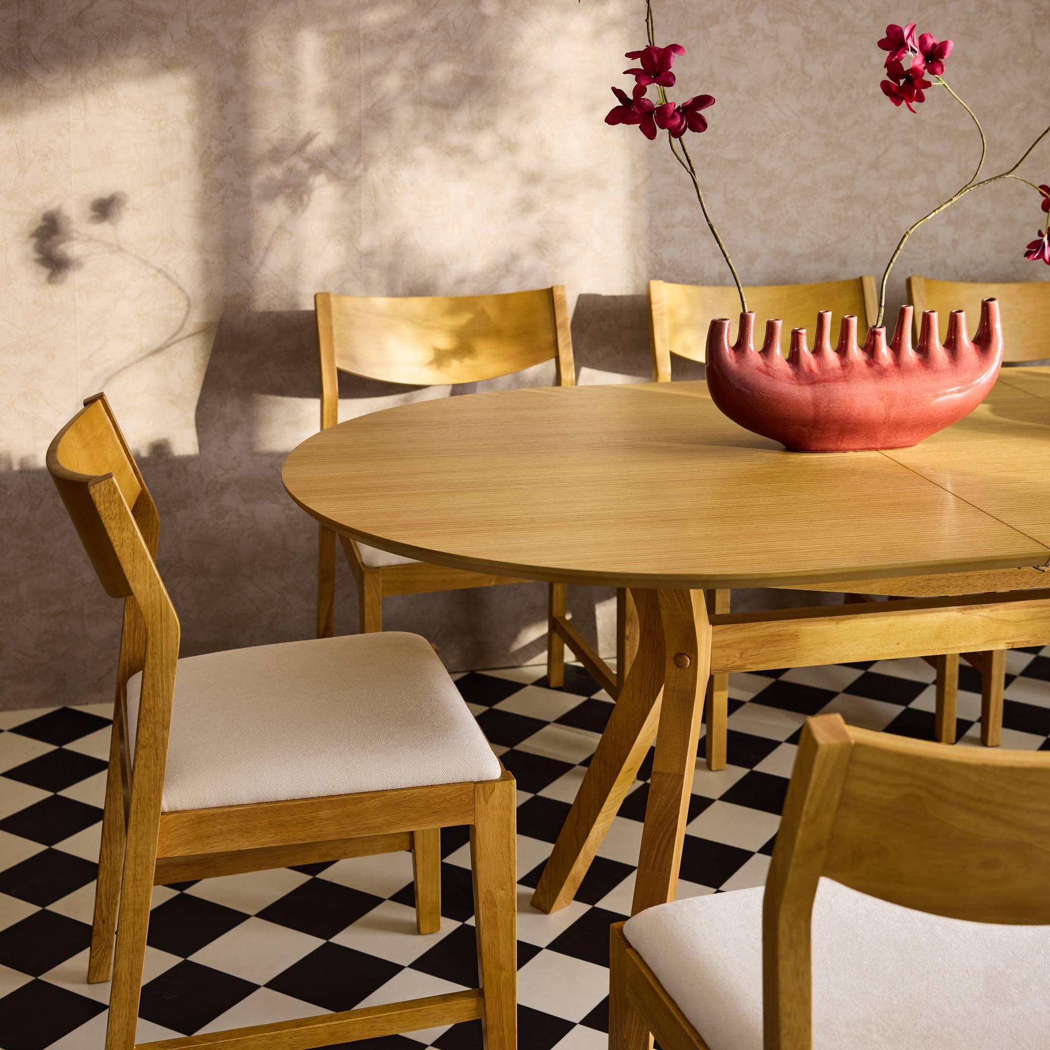 Table à manger oblongue extensible. 160-200cm + 8 chaises en bois d'hévéa et tissu beige - Image 3