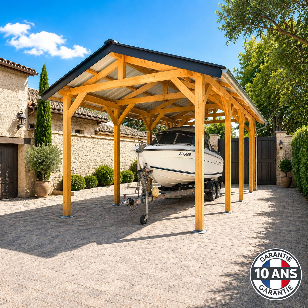 Cpbf Charpentes - Carport bois 2 pentes en bois douglas 36 m². Abri camping car extérieur. Garantie 10 ans.