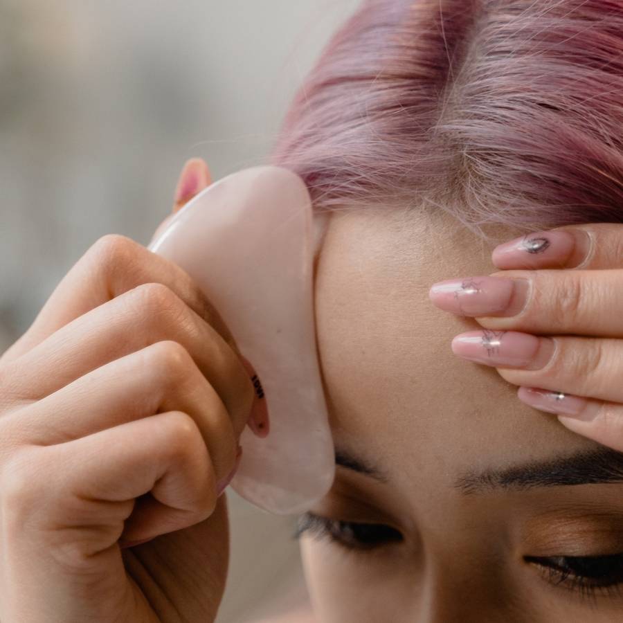 Gua Sha en Quartz Rose Naturel pour Visage et Corps + Masque Yeux Thermothérapie Double utilisation Chaud/Froid - Sun&Sia - Image 4