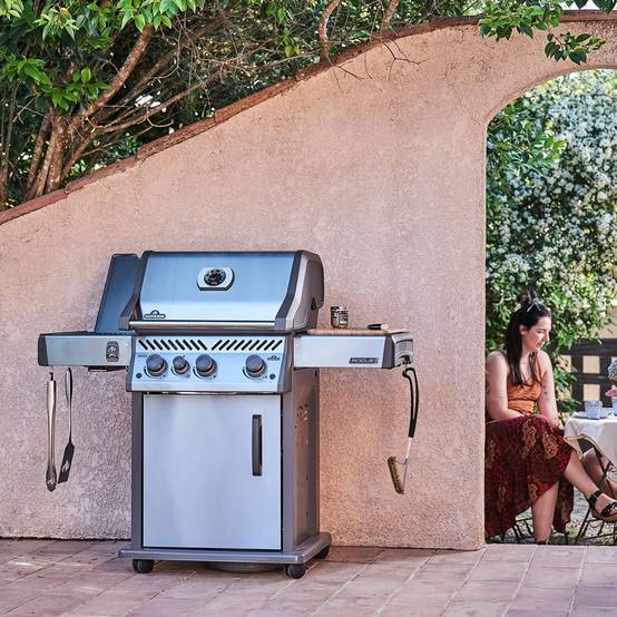 Napoleon - Barbecue à gaz Rogue PRO 425 + Sizzle Zone - Inox - Image 2